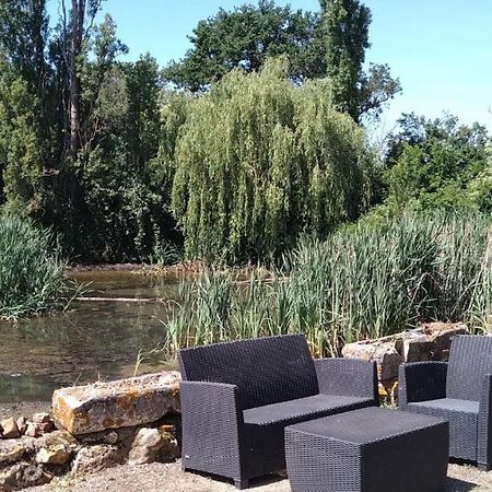 Chambre A La Ferme Saint-Martin-des-Champs  ภายนอก รูปภาพ